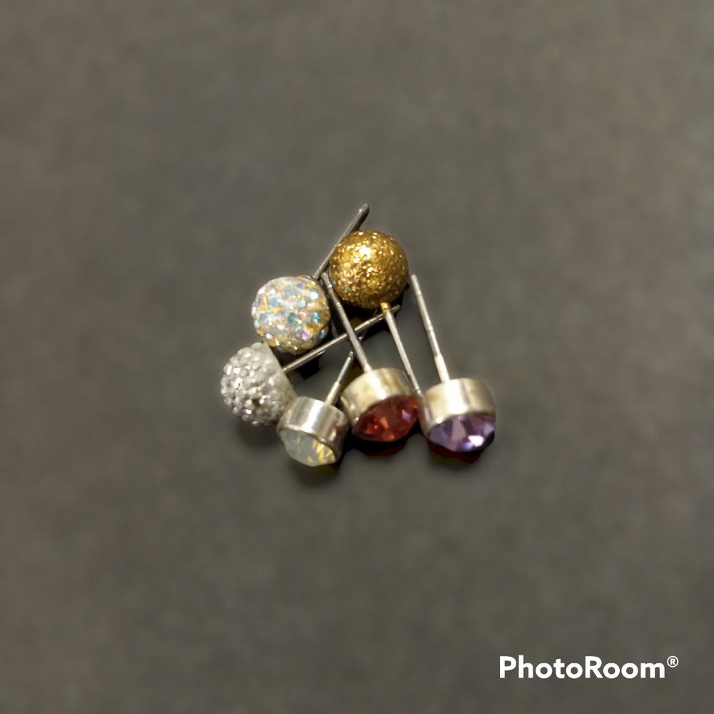 💥5/$10💥 Single studs
